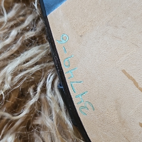 GUCCI black leather slip-on loafer brass buckle pointed 35 1/2 C excellent shoes - Picture 9 of 16